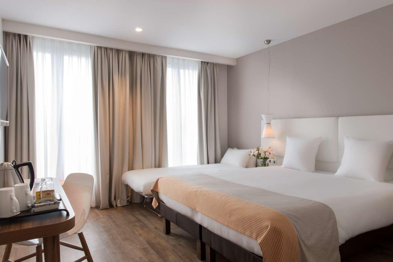 Magenta 38 By Happyculture