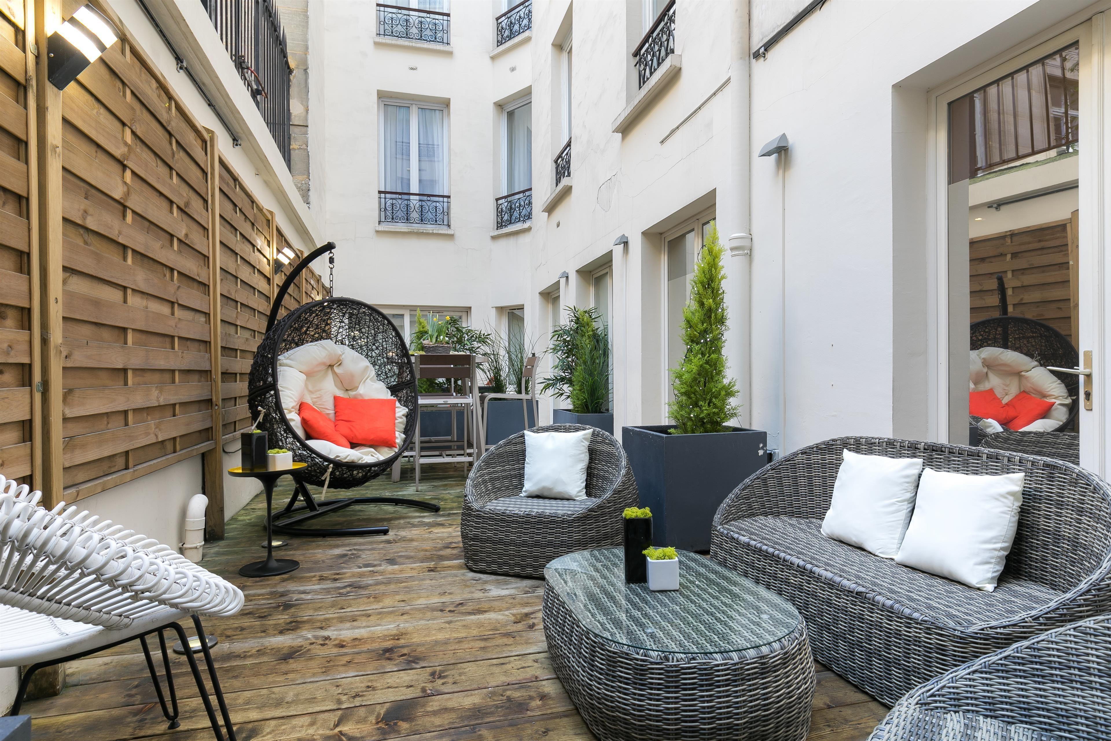 Magenta 38 By Happyculture