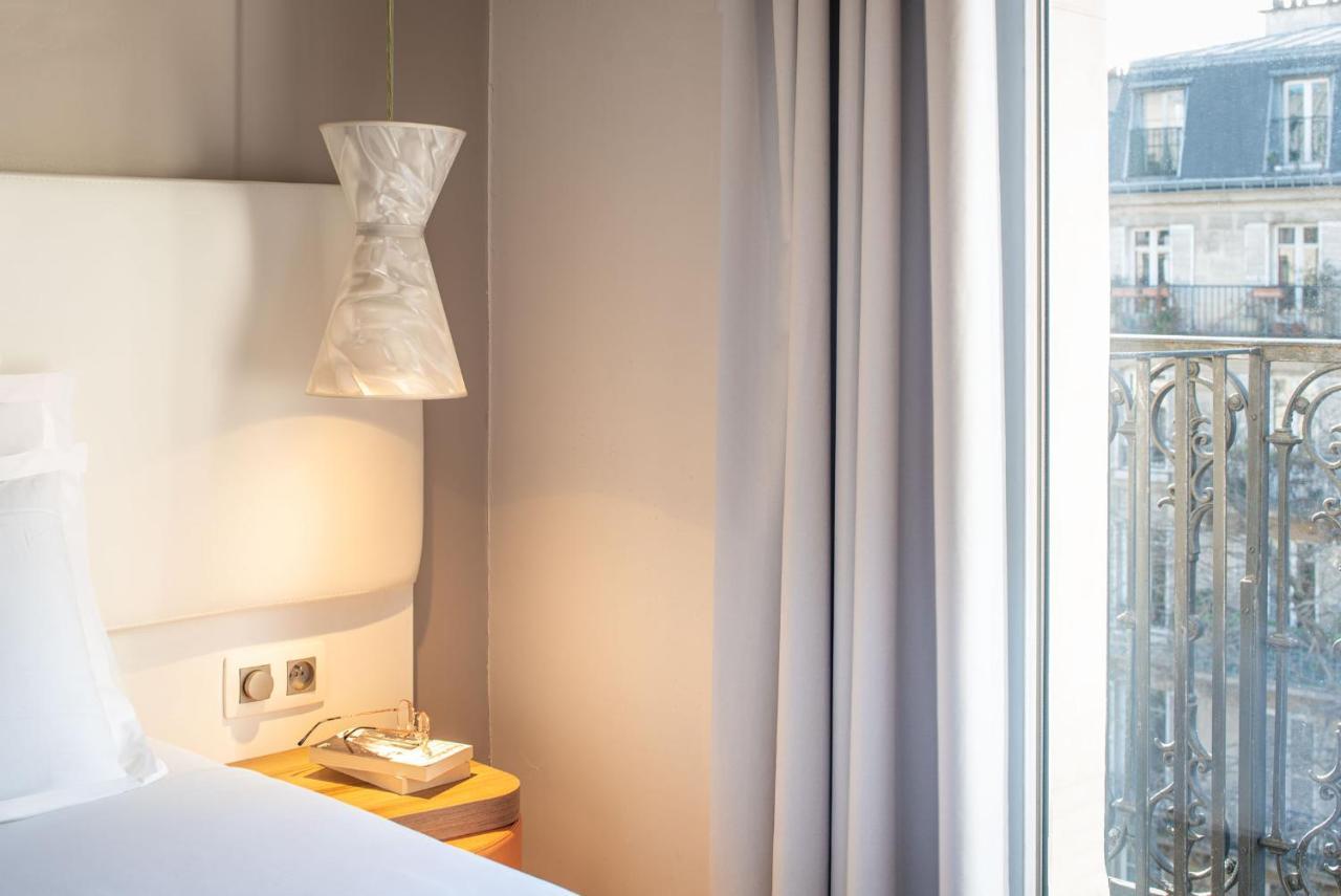 Magenta 38 By Happyculture